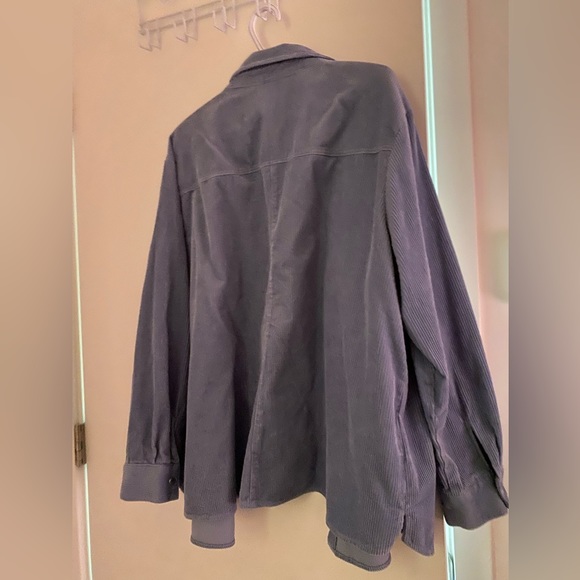 h&m oversized blue corduroy button-up collared shirt - Picture 3 of 3